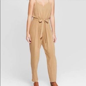 Universal Thread Women’s Tan/Brown Jumpsuit